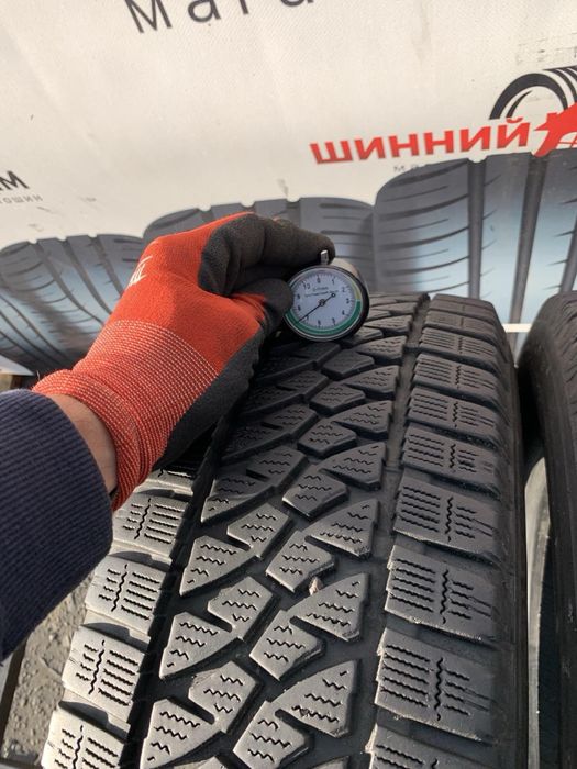 Шини 215/70 R15C пара Bridgestone 7мм, зима, 215 70 15C