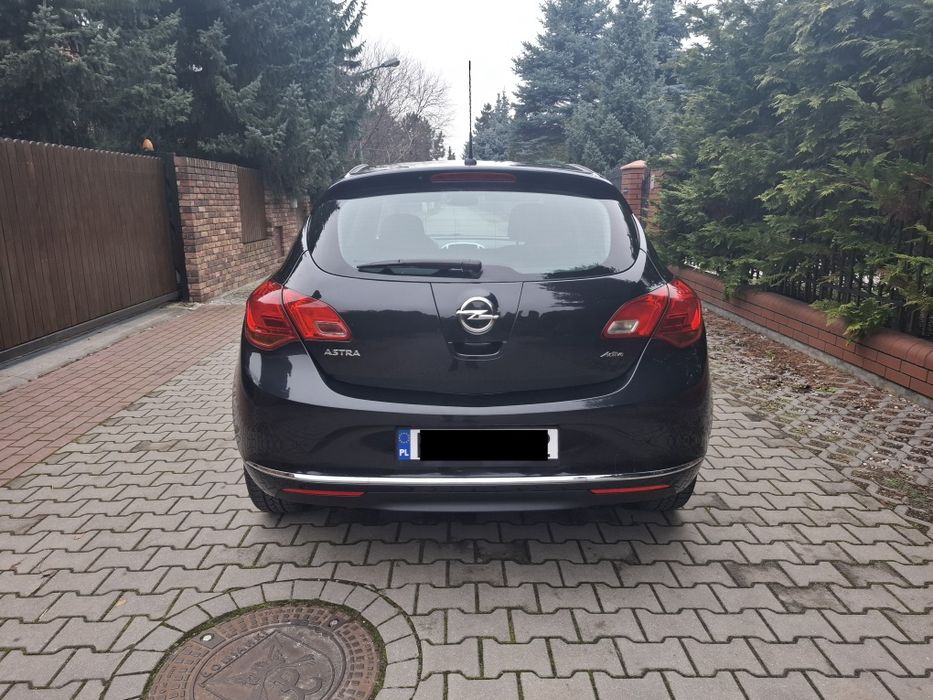 Opel Astra J 1.6 benzyna Salon Polska! Serwisowany! Super STAN!