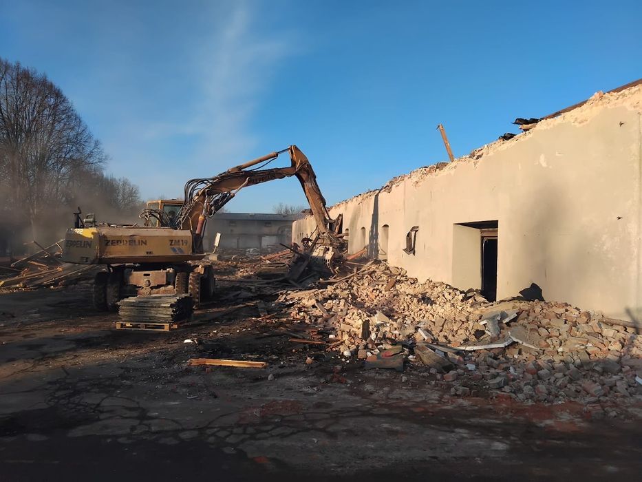 Wyburzena rozbiórki Usługi rębakem,mulczowanie, mulczer karczowanie,