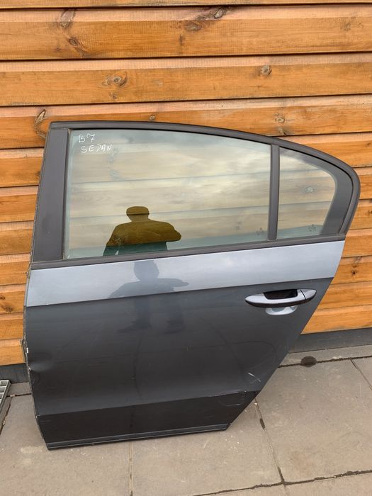 VW Passat B7 sedan drzwi lewe tylne lewy tył szare