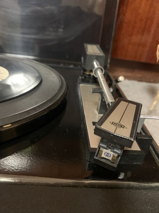 Проигрыватель пластинок melodija 103 stereo