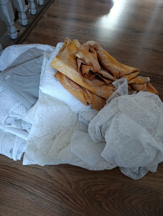 Firany, zaslony , które można jeszcze wykorzystać.