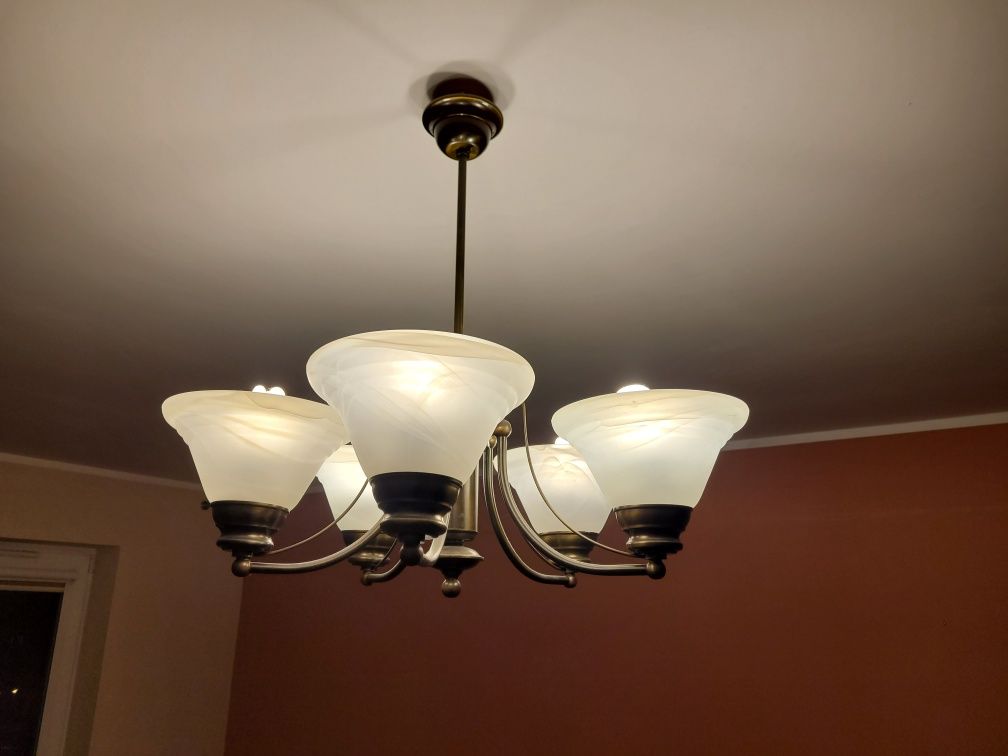 Żyrandol mosiężny 5 kloszy