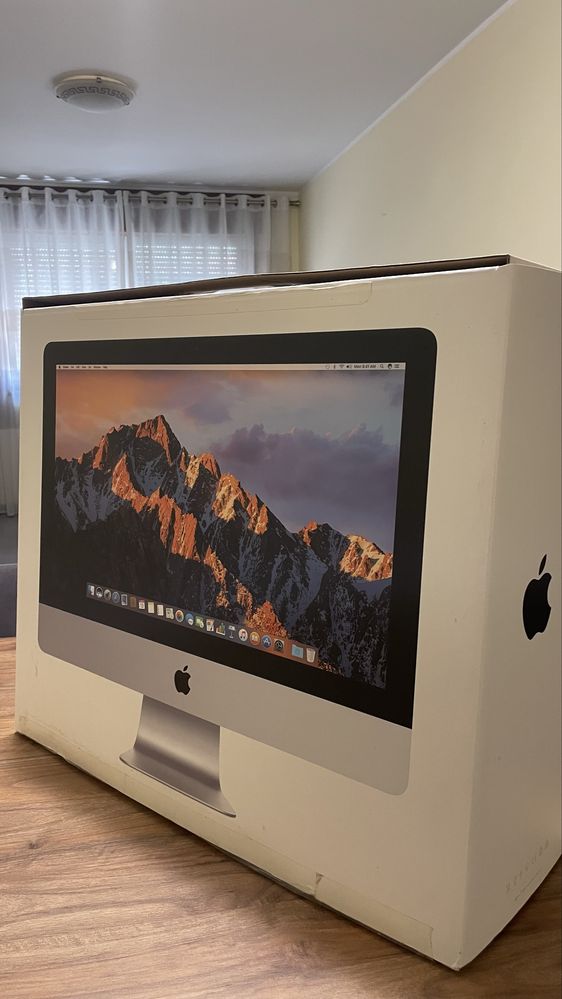 iMac 21.5” (2017) em excelente estado - com teclado, rato e cabo.