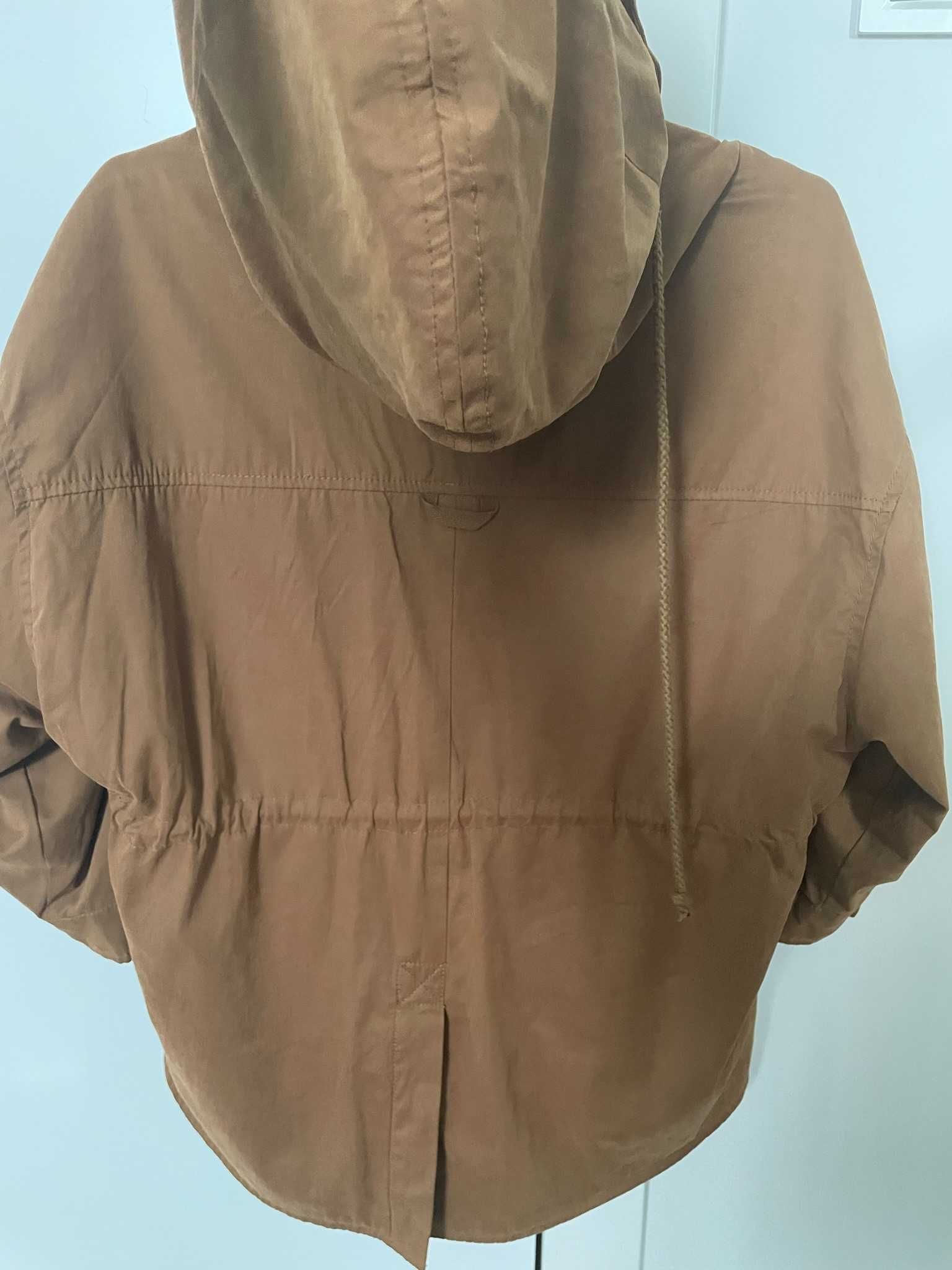 Kurtka/ parka z kapturem Pull&Bear rozm. M, rękaw 3/4