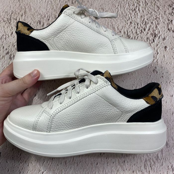 Оригінал нові жіночі кросівки UGG Scape Spotty Lace Natural Leopard