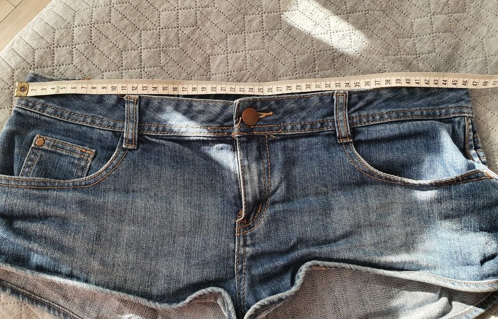 Spodenki jeans mega krótkie H&M