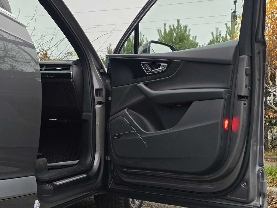 Продам  Audi Q7 2016. Можна в розстрочку, під викуп.