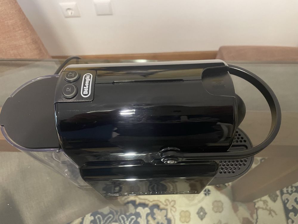 Maquina Nespresso Délonghi como nova