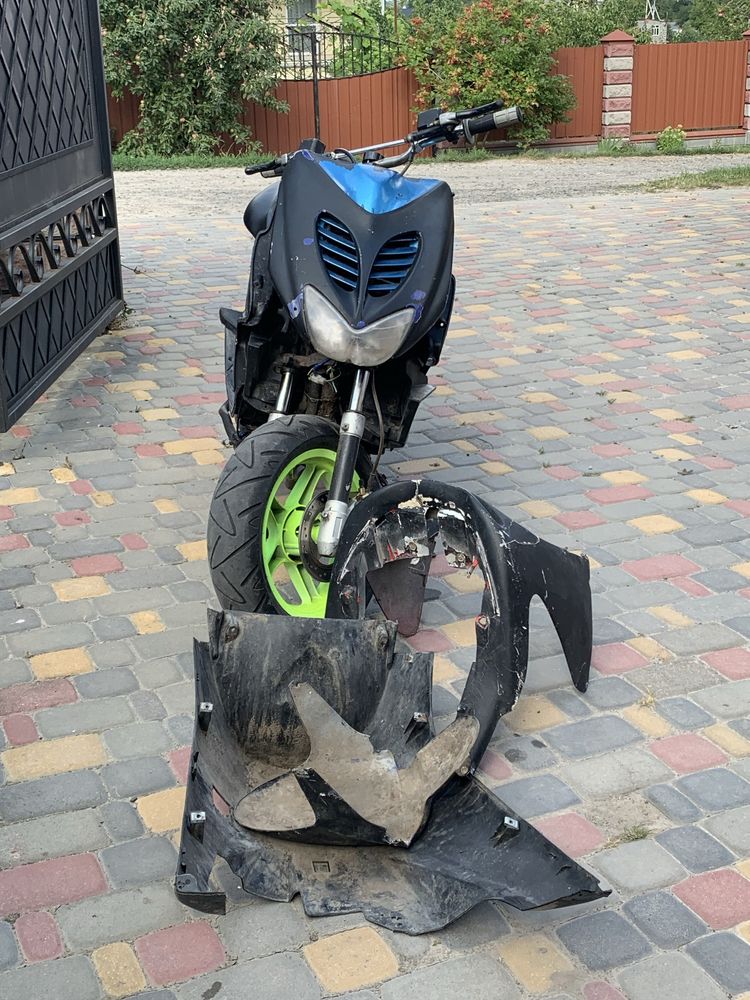 Yamaha aerox (bws slider jog aprillia mbk)