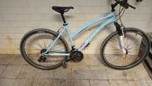 Bicicleta BTT senhora