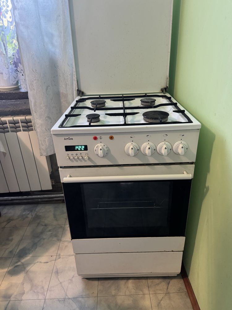 Kuchenka gazowa Amica z elektrycznym piekarnikiem