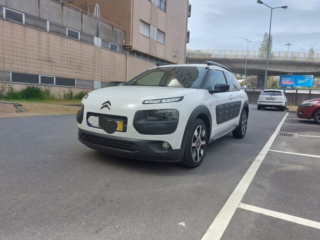 Citroën Catus 1.2  Pure Tech gasolina, Nacional, de 2017, com 98000km