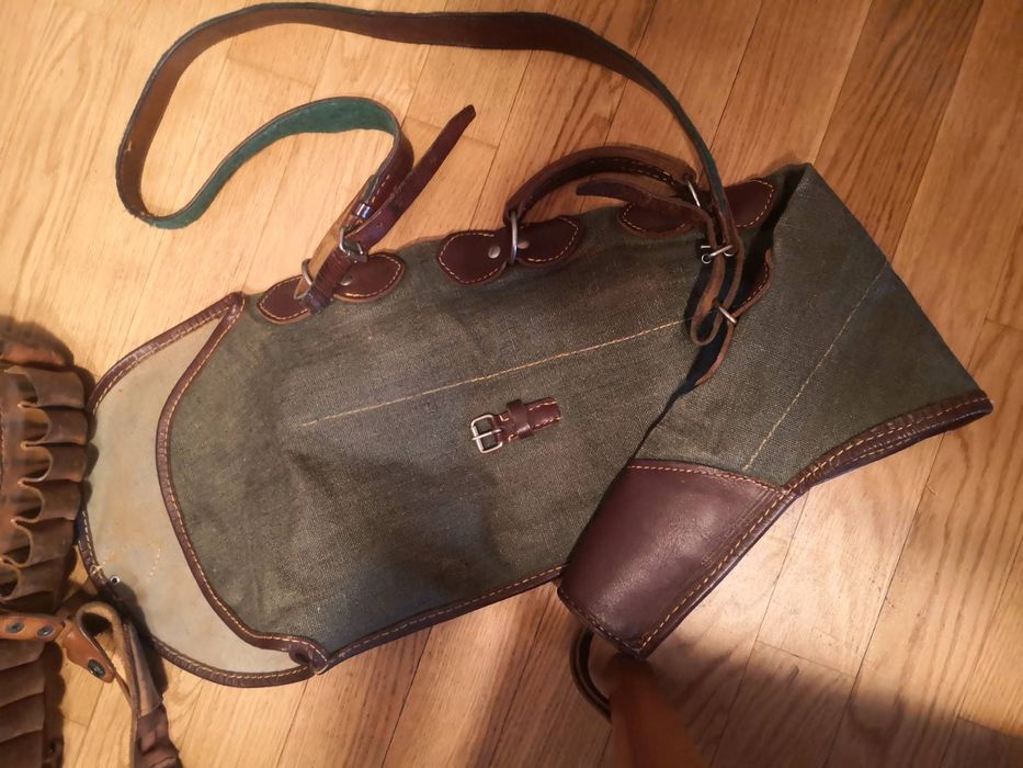 Akcesoria myśliwskie futerał na broń, pas na amunicję,stołek sygałówka