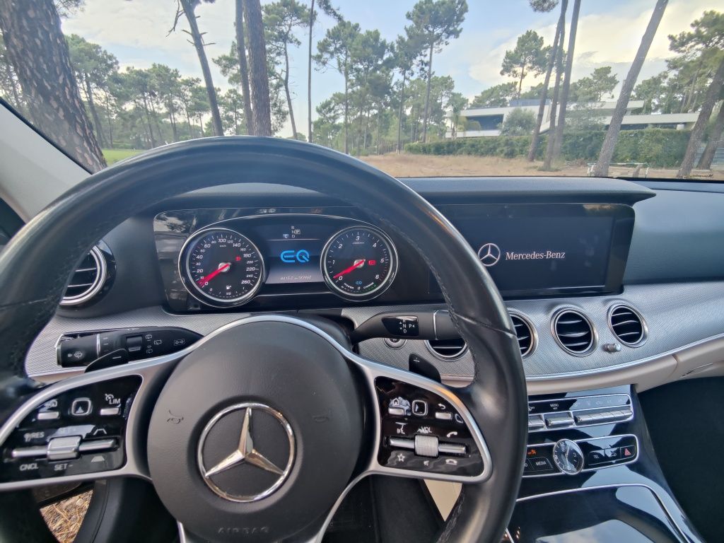 Mercedes-Benz E300de Exclusive Line