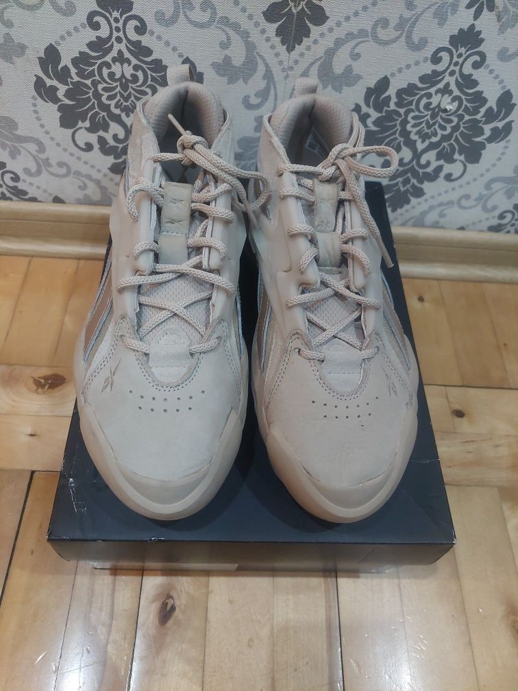 Reebok 40 Cardi V2