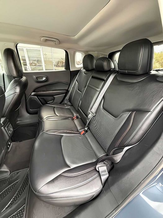 Jeep Compass      2017