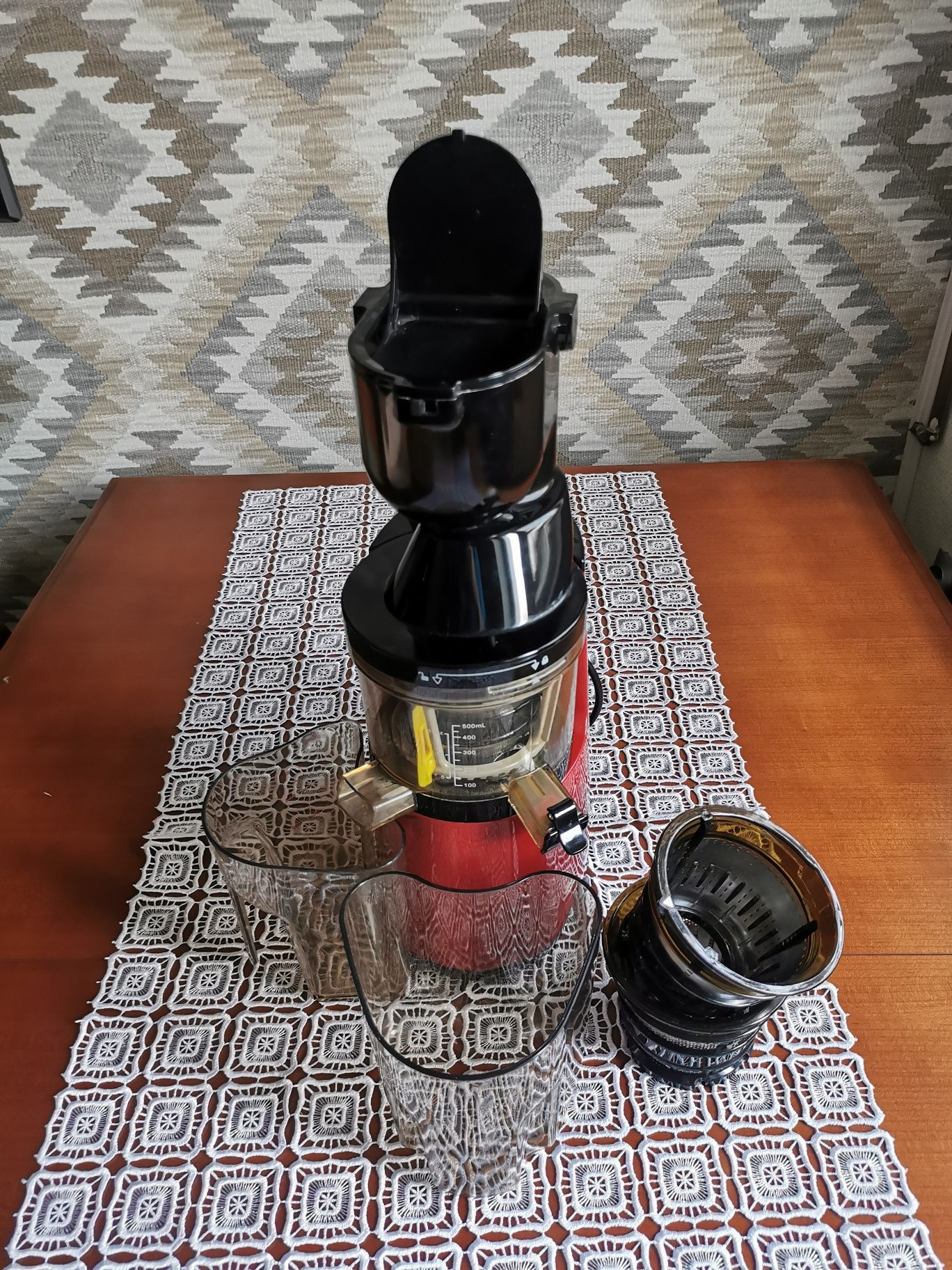 Wyciskarka sokowirówka wolnoobrotowa BIOCHEF Atlas Whole Slow Juicer