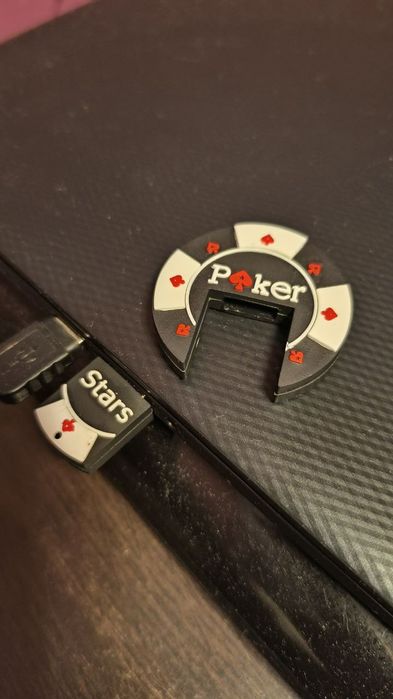 Флешка фішка казино Pocker Stars.