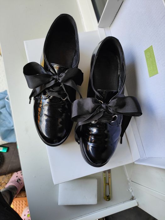 Lakierki Wojas roz 37