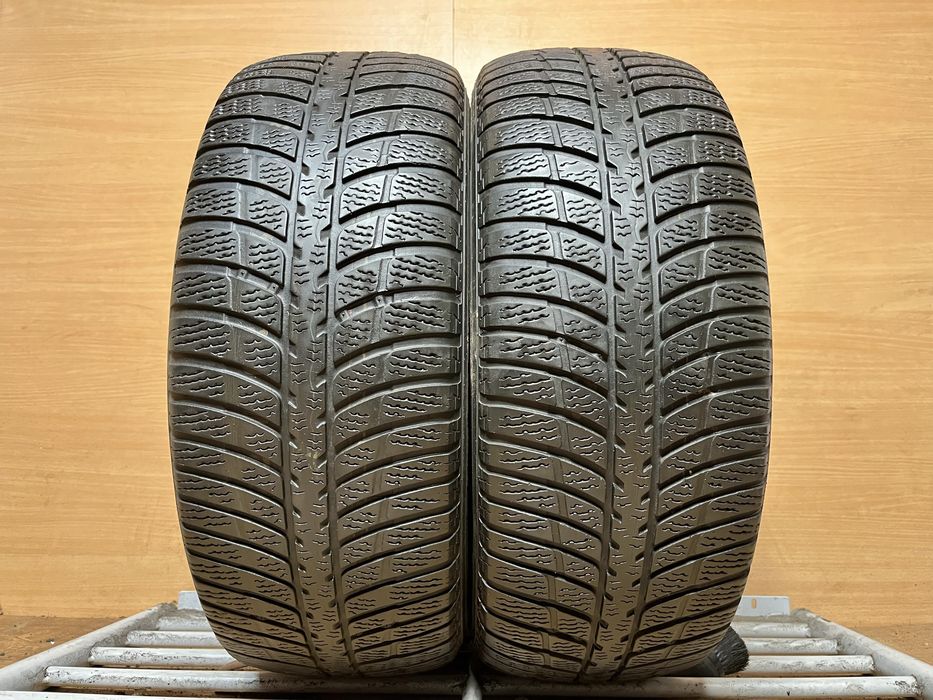 225/60 R 16 Kumho I’Zen KW23 Зима пара шини