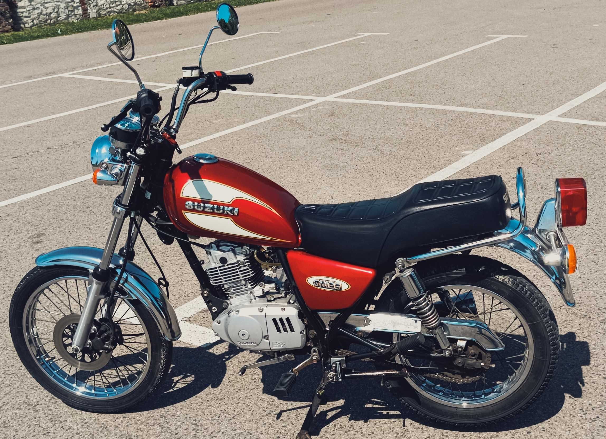 Motocykl SUZUKI GN 125 kat B