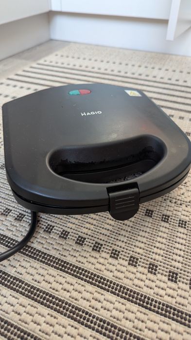 Бутербродниця сендвічниця-гриль Magio