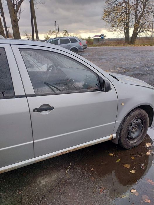 Шкода фабія торг