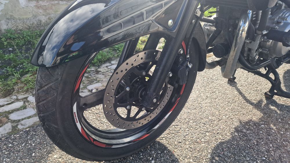 Suzuki Inazuma 250cc