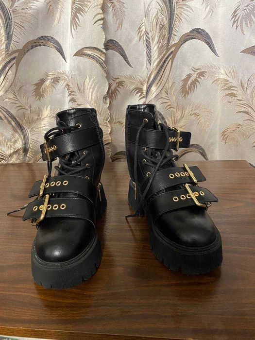 Демісезонні черевики Zara