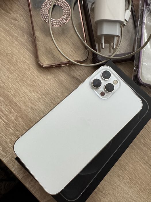 Продам iPhone 12 ProMax 512 Gb