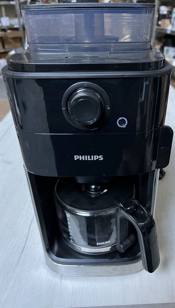 Ekspres Philips Grind & Brew HD7767/00