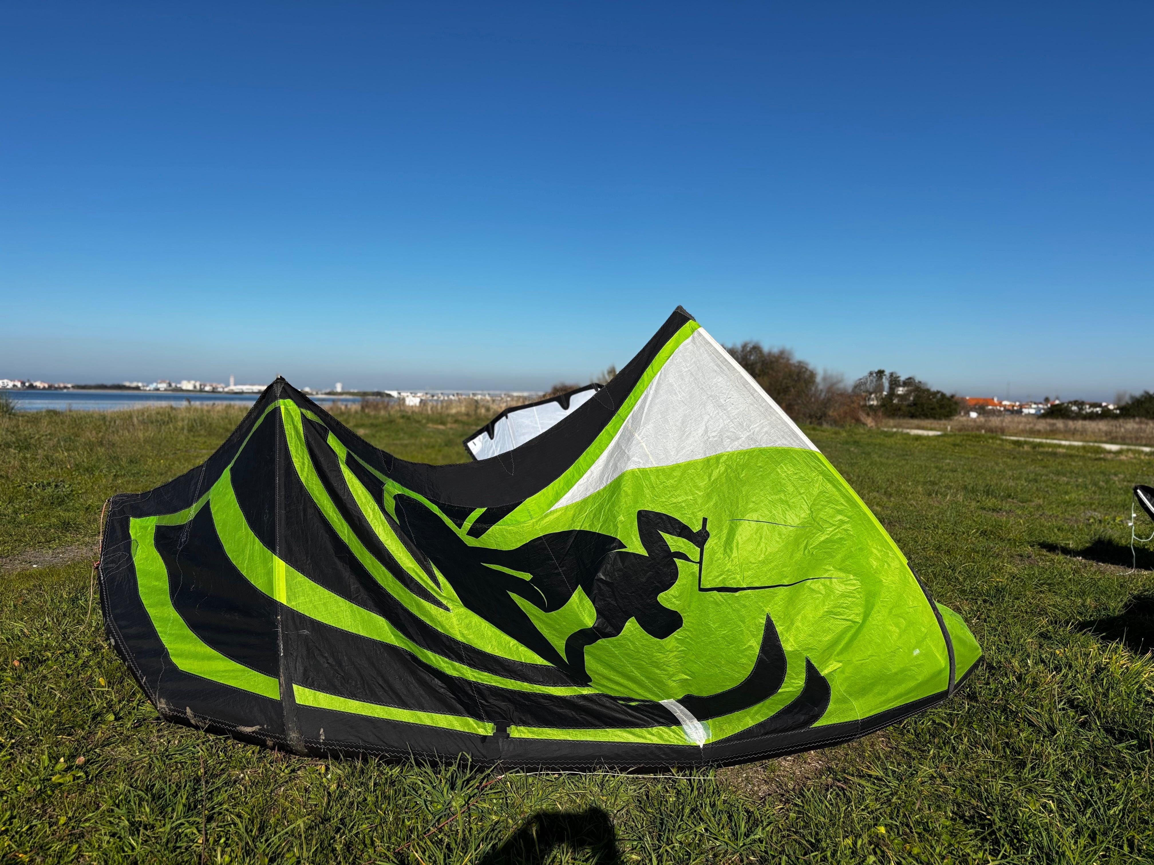 Vendo dois kites
