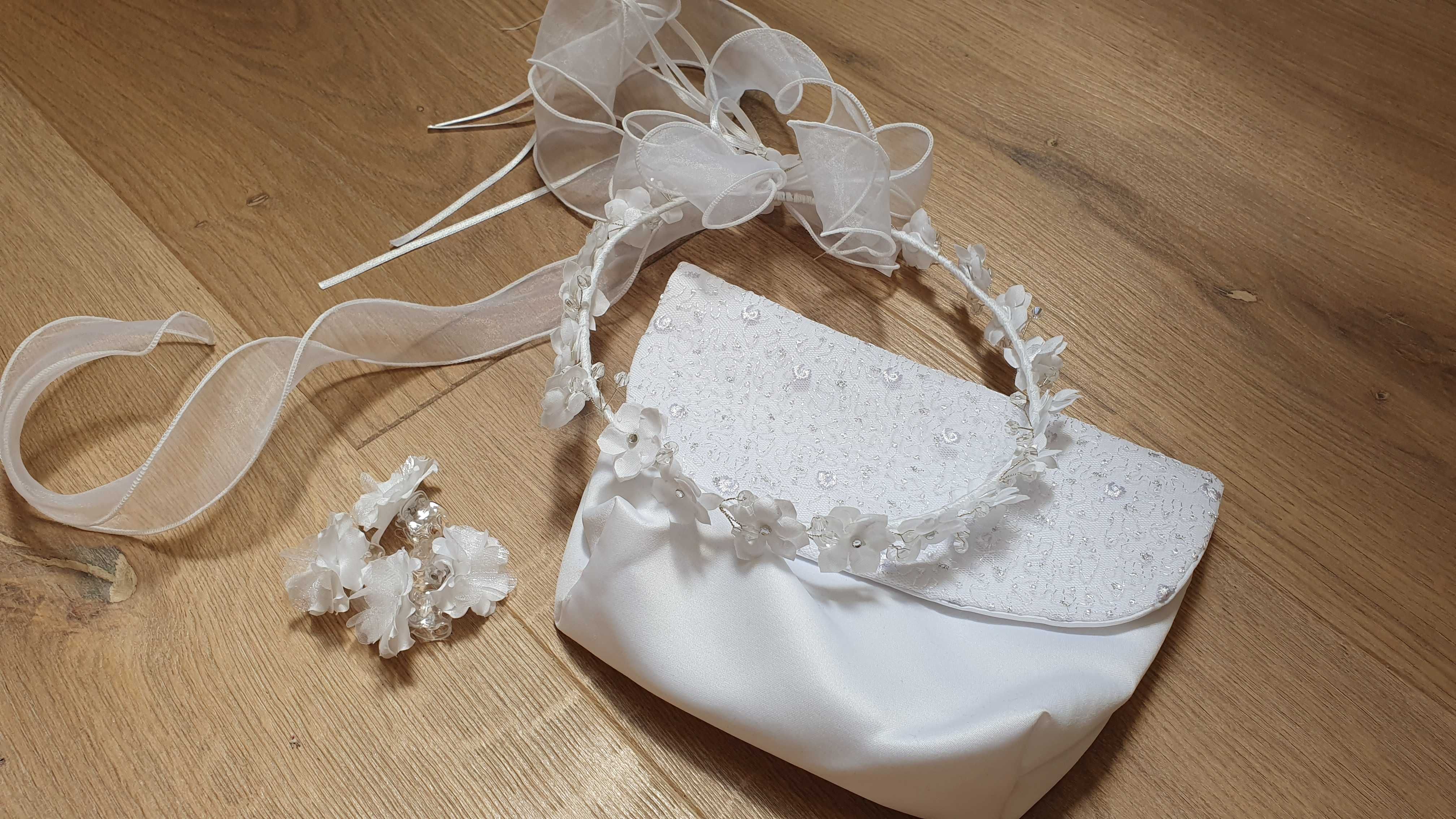 Komunia Św., elegancka sukienka r. 146
