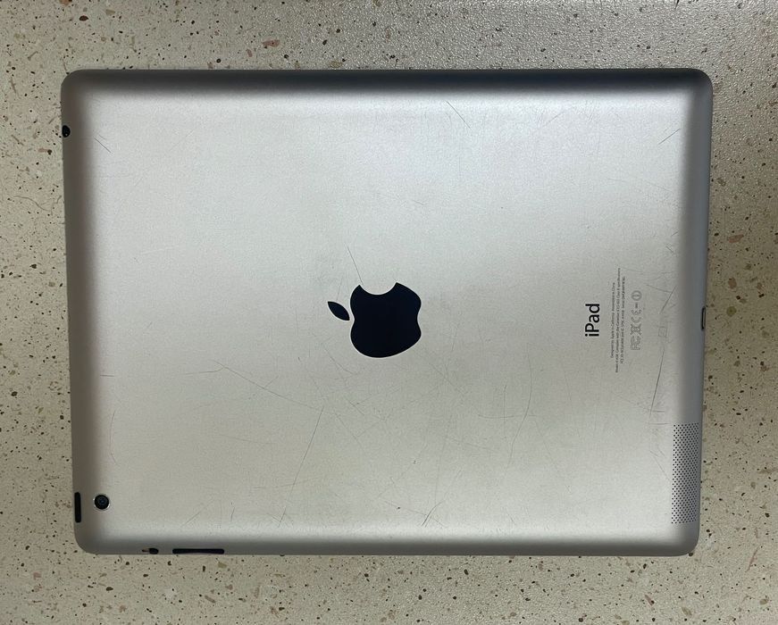 Tablet Apple iPad biały