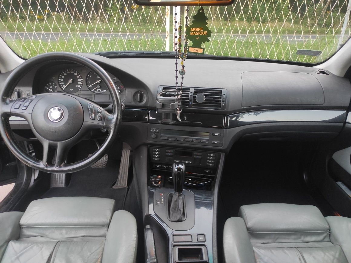 BMW 5 E39 Touring 2.5 benzyna