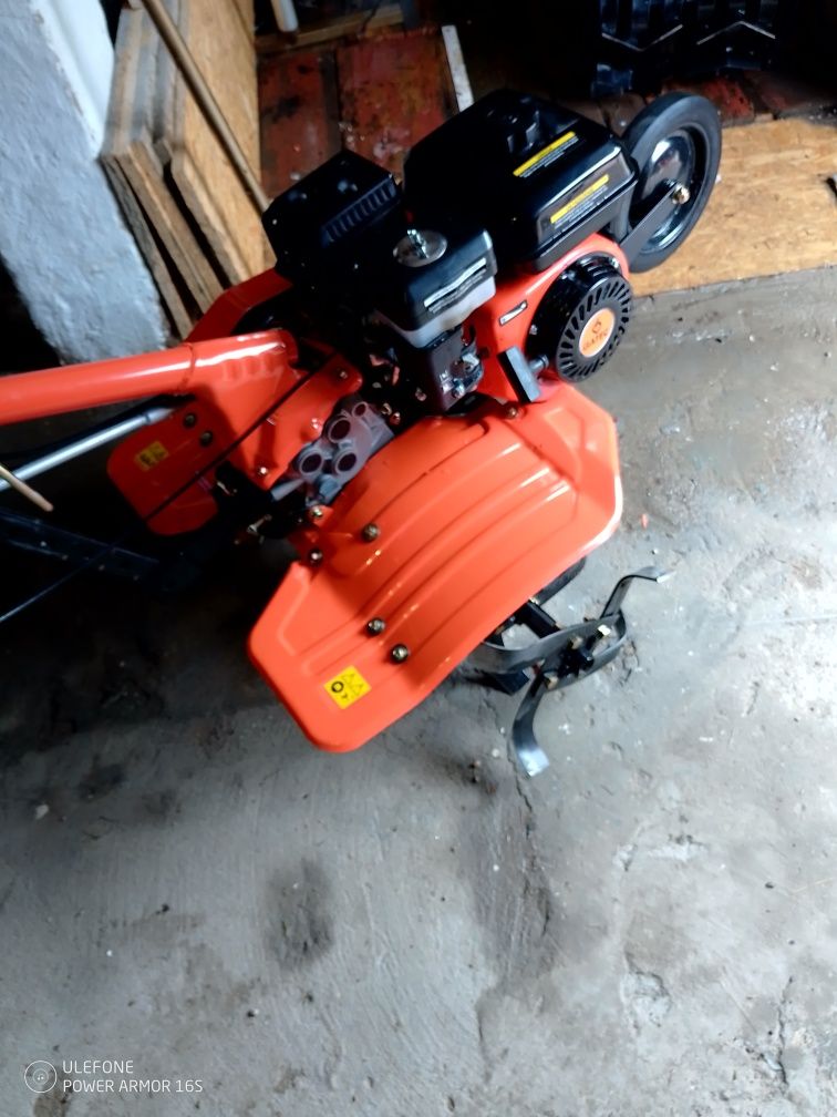 Glebogryzarka gatec750