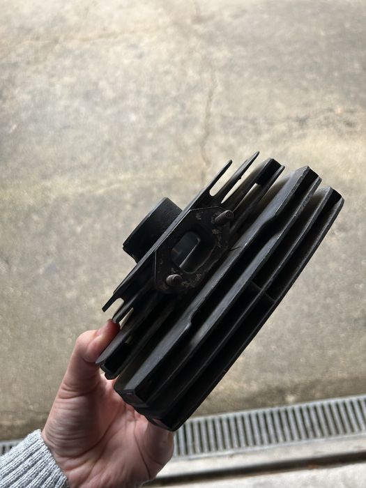 Motor casal 4 com mais um cilindro