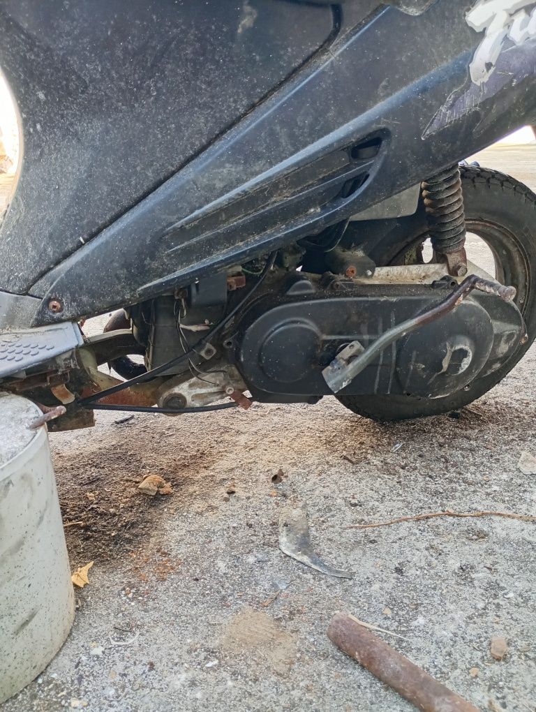 Suzuki Tuner motor a funcionar