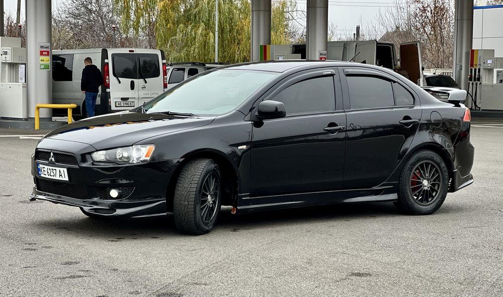 Продам Mitsubishi Lancer X