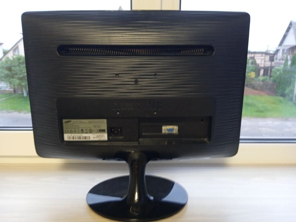 Samsung SuncMaster b1930
