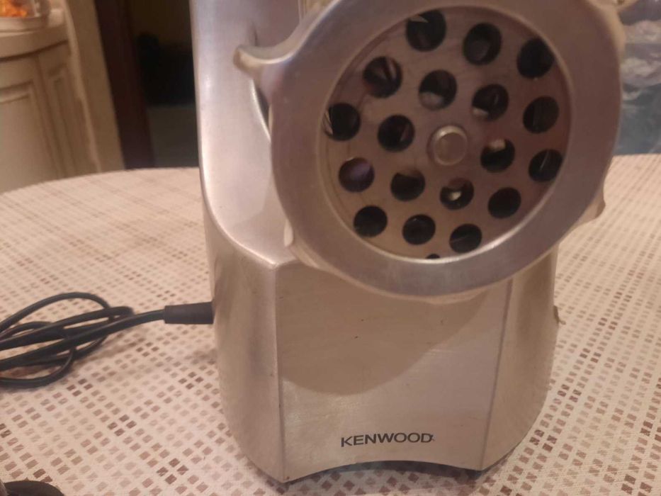 М'ясорубка Kenwood Pro 1600 MG 510 (нержавіюча сталь)