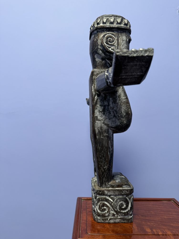 Escultura madeira - Maori