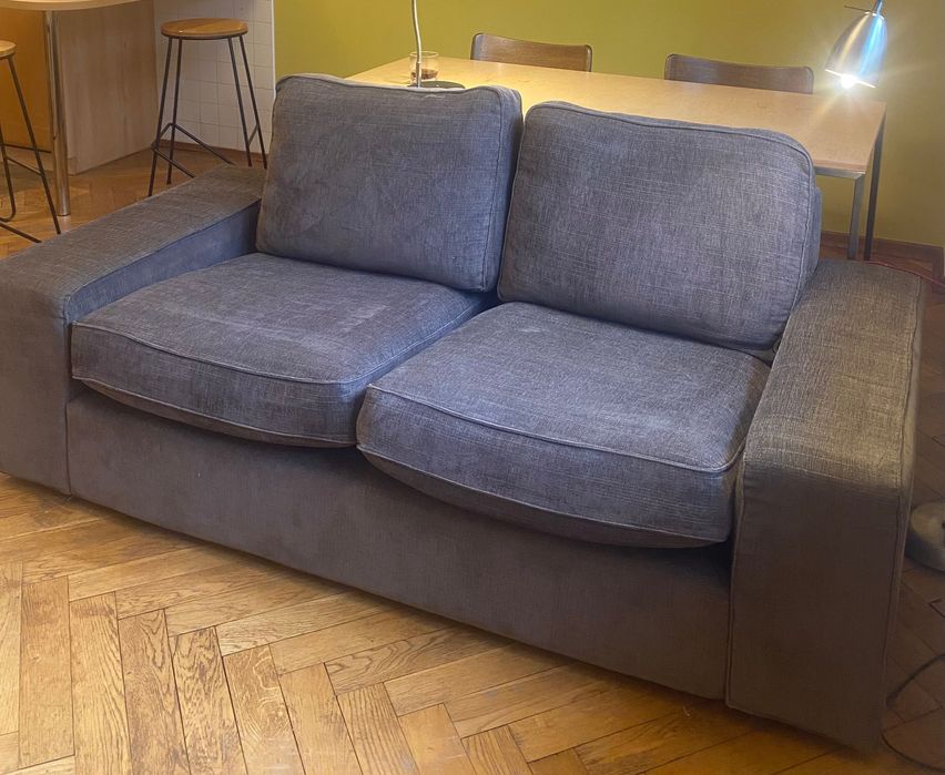 Kivik dwuosobowa w kolorze gorzkiej czekolady, obicie  bez uszkodzeń