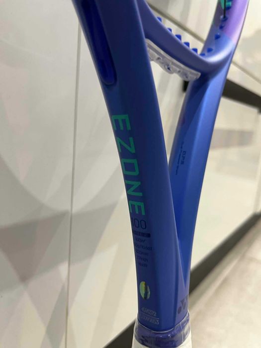 Rakieta tenisowa Yonex Ezone 100 Blast Blue 300g (2025) rączka 2