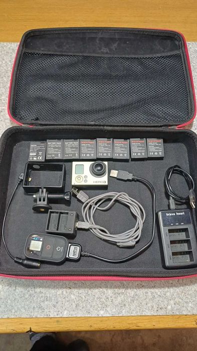 GoPro Hero 3 com mala e acessórios