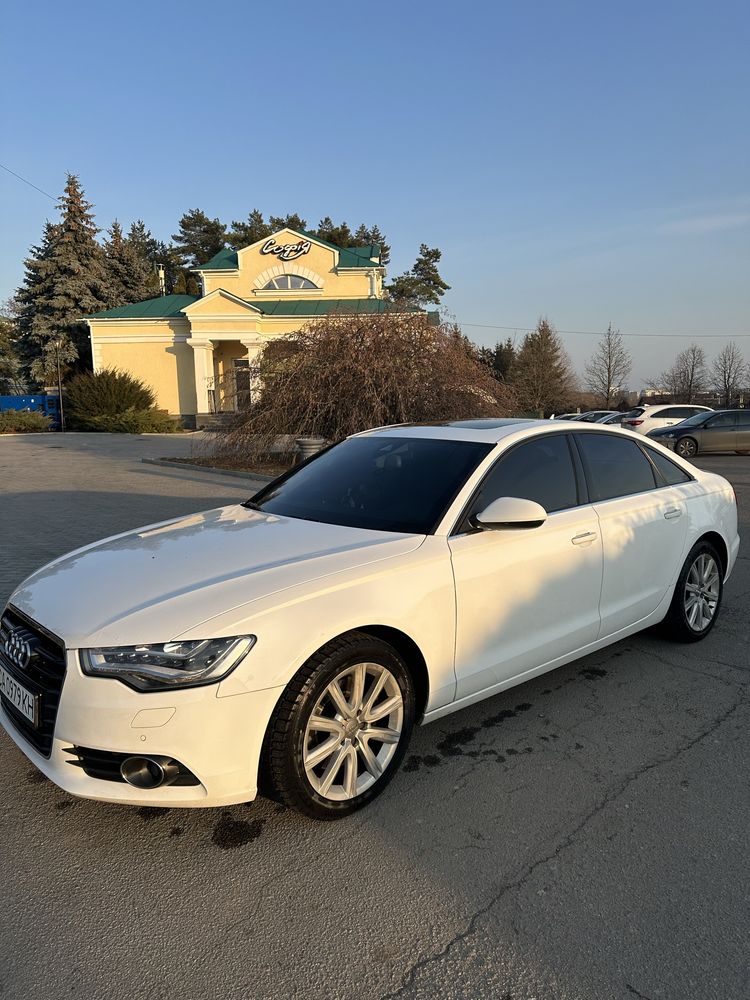 Прокат авто на весілля