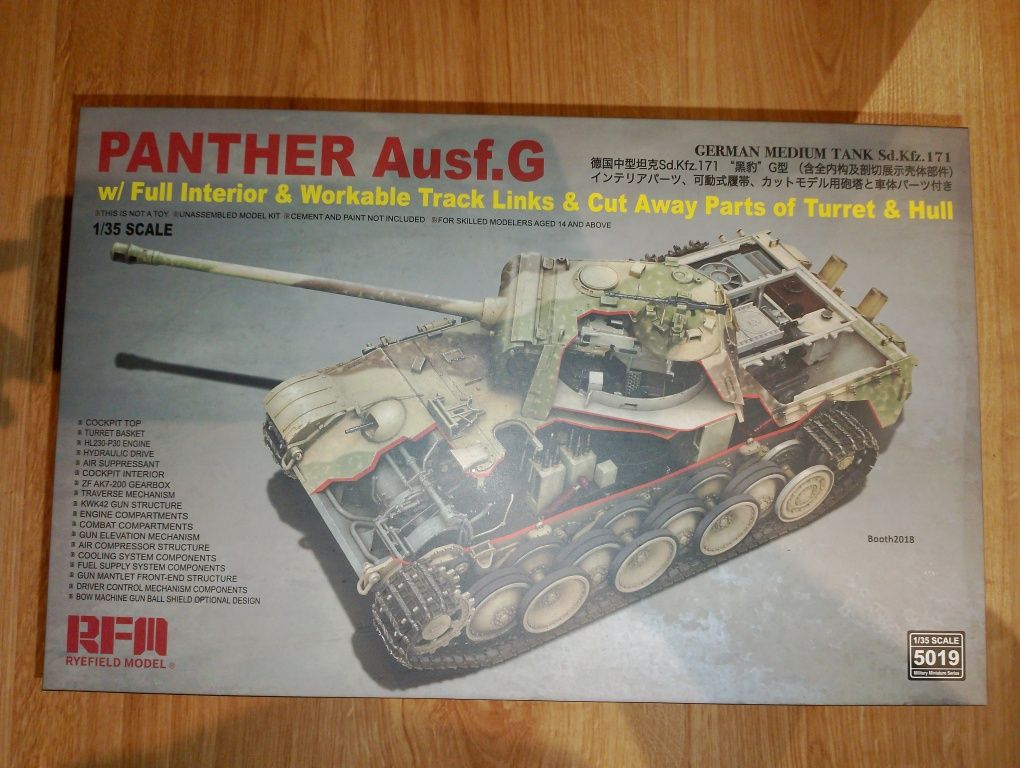 Rfm panther with full interior  1/35