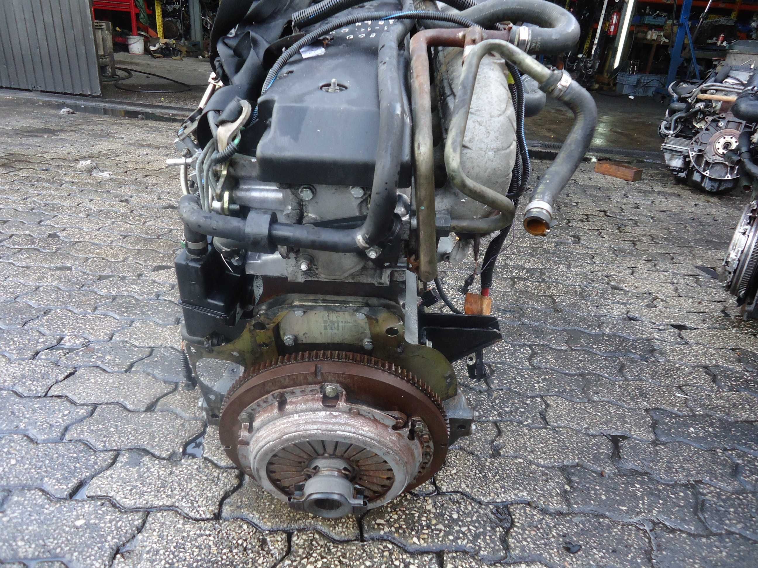 Motor Iveco 29L9 2.8D 90cv (8140.63) de 2000 (bomba de cabo)