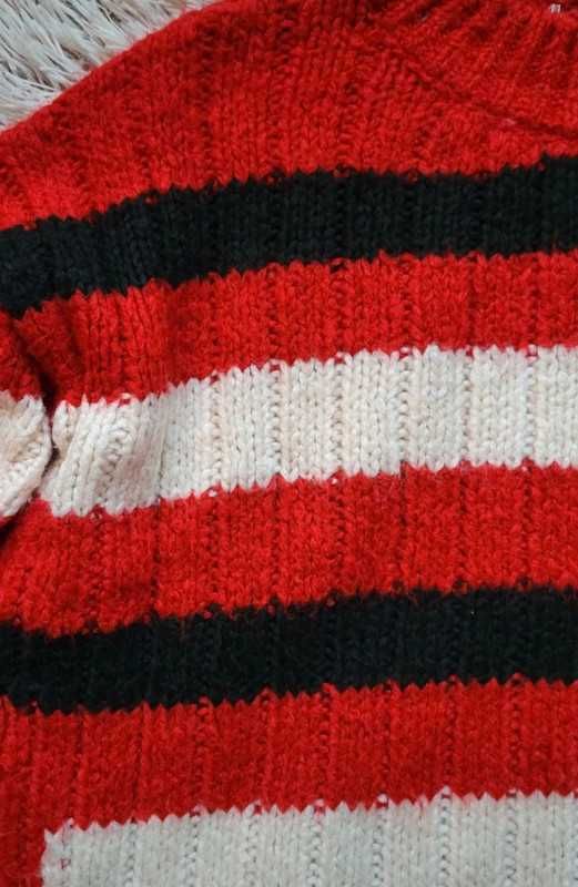 Gruby dzianinowy damski sweter zimowy w paski